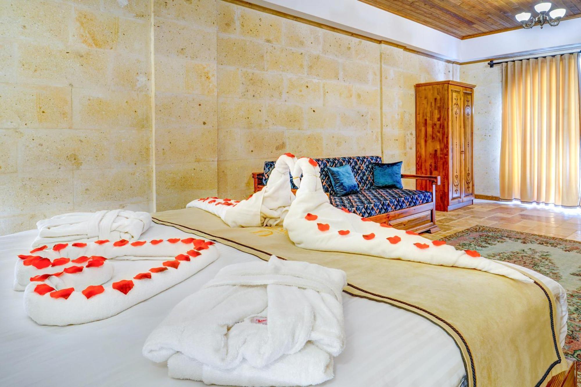Unique Cappadocia Palace Göreme Esterno foto